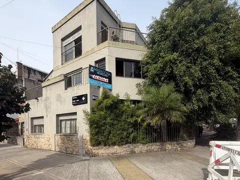 Alquiler para uso Comercial a una cuadra de plaza arenales!