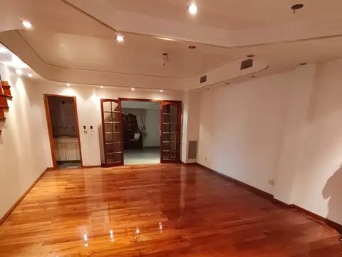 Casa en Venta en Barrio Naón, USD 560.000
