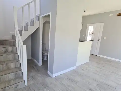 Casa en Alquiler en Villa Rosa, $ 900.000
