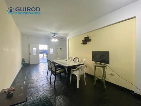 Casa 4 ambientes con 3 baños