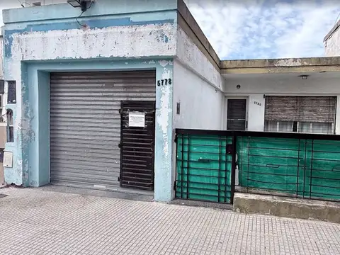 Casa 4 Ambientes Lote propio con Amplio Patio