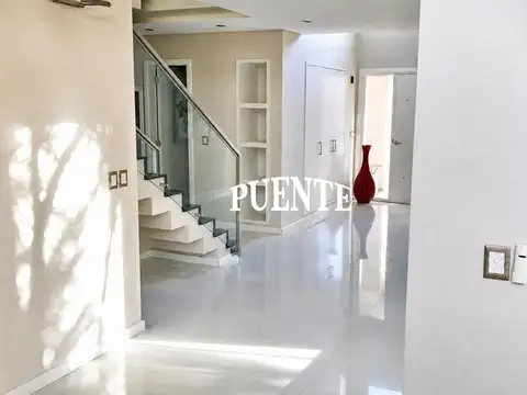 Saint Thomas- Canning - Esteban Echeverria - Casa - Venta