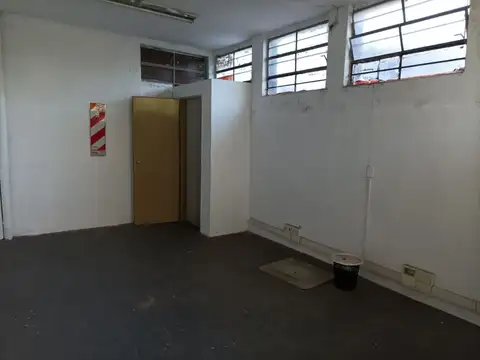 Alquiler de Galpón 250 M2 Losa y fuerza motriz