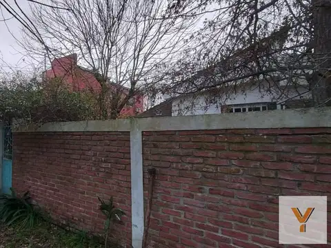 Casa 2 ambientes con 2 baños