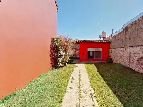 Depto Tipo Casa en Venta en Villa de Mayo, USD 79.000