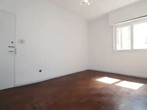 DEPTO 3 AMB. MUY BUEN ESTADO. EXCELENTE UBICACIÒN!