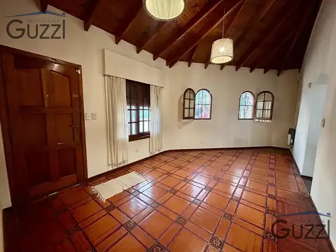 Depto Tipo Casa en Alquiler de 2 dormitorios