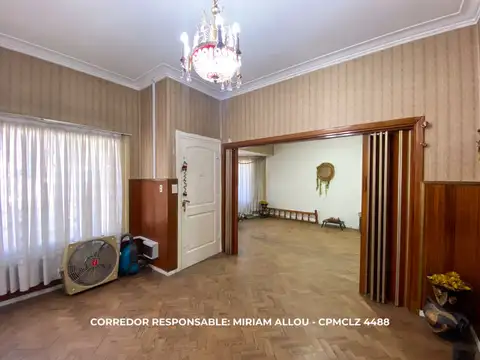 Chalet 3 ambientes 250 m² totales en venta con cochera en Burzaco