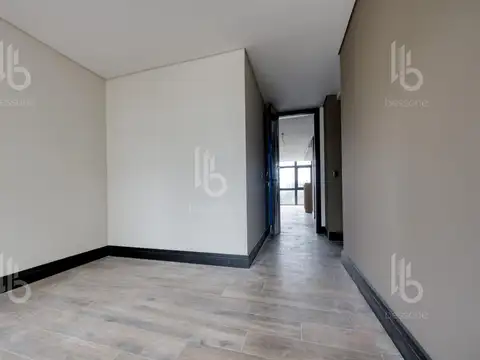 Departamento en Venta en Playa Grande, USD 199.000