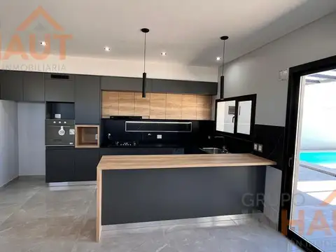 Casa en Venta al Oeste