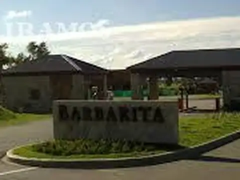 Lote de 1000 m2 a la laguna en venta en Barbarita.