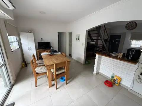 Casa 4 ambientes con 3 baños