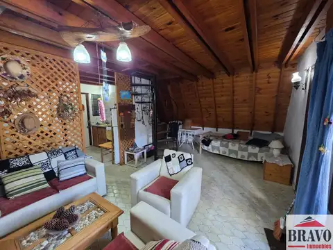 Casa 3 ambientes con 1 baño