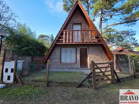 Chalet en venta c/ cochera en Zona Norte