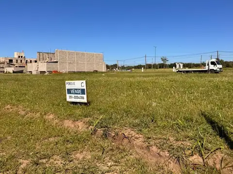 Terreno en Venta 30  mts Fondo