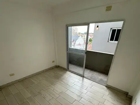 Departamento en Alquiler en Lanus Oeste, $ 500.000