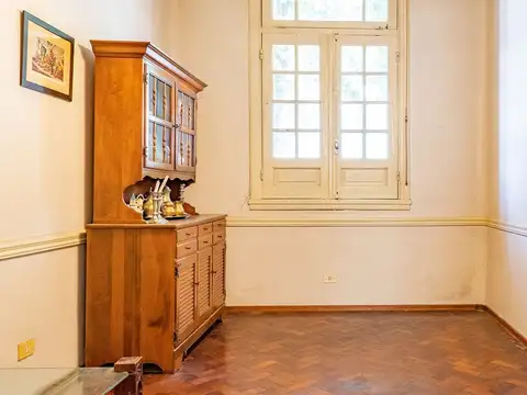 Depto Tipo Casa en Venta 56 años