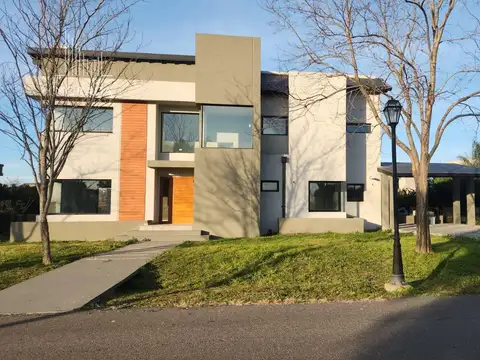 VENTA CASA PILAR