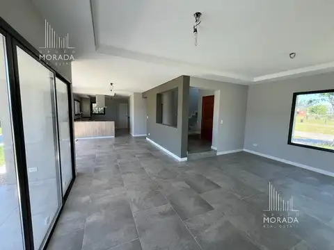 Casa en Venta en Pilar del Este - Los Jazmines, USD 400.000