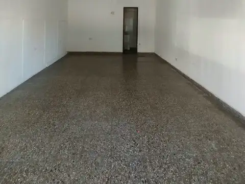 Local en Alquiler en Castelar Norte, $ 600.000