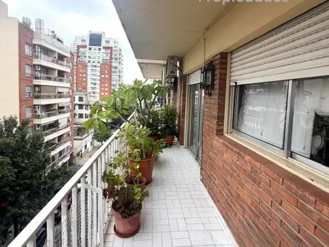 Nazarre 2600, Piso 4
