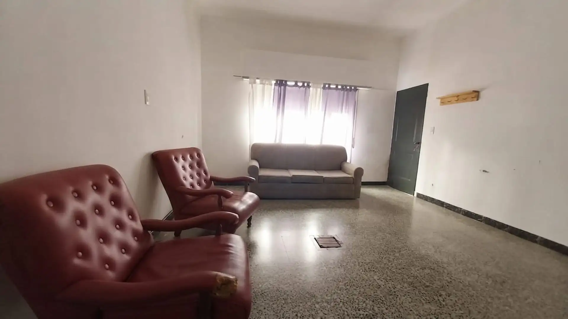 VENTA PH INDEPENDIENTE AL FRENTE SAN JOSE