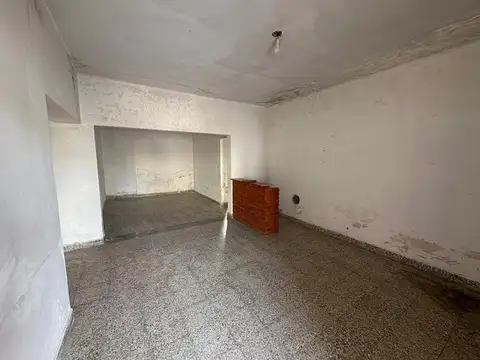 Bebedero 1337 , Piso 0