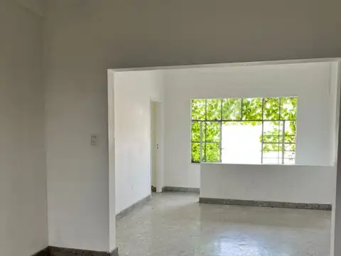 VENTA | 3 Ambientes con Entrada Independiente y Balcón en Hurlingham
