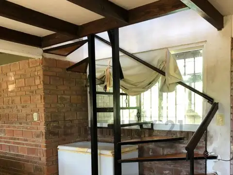 Casa 4 ambientes con 5 baños
