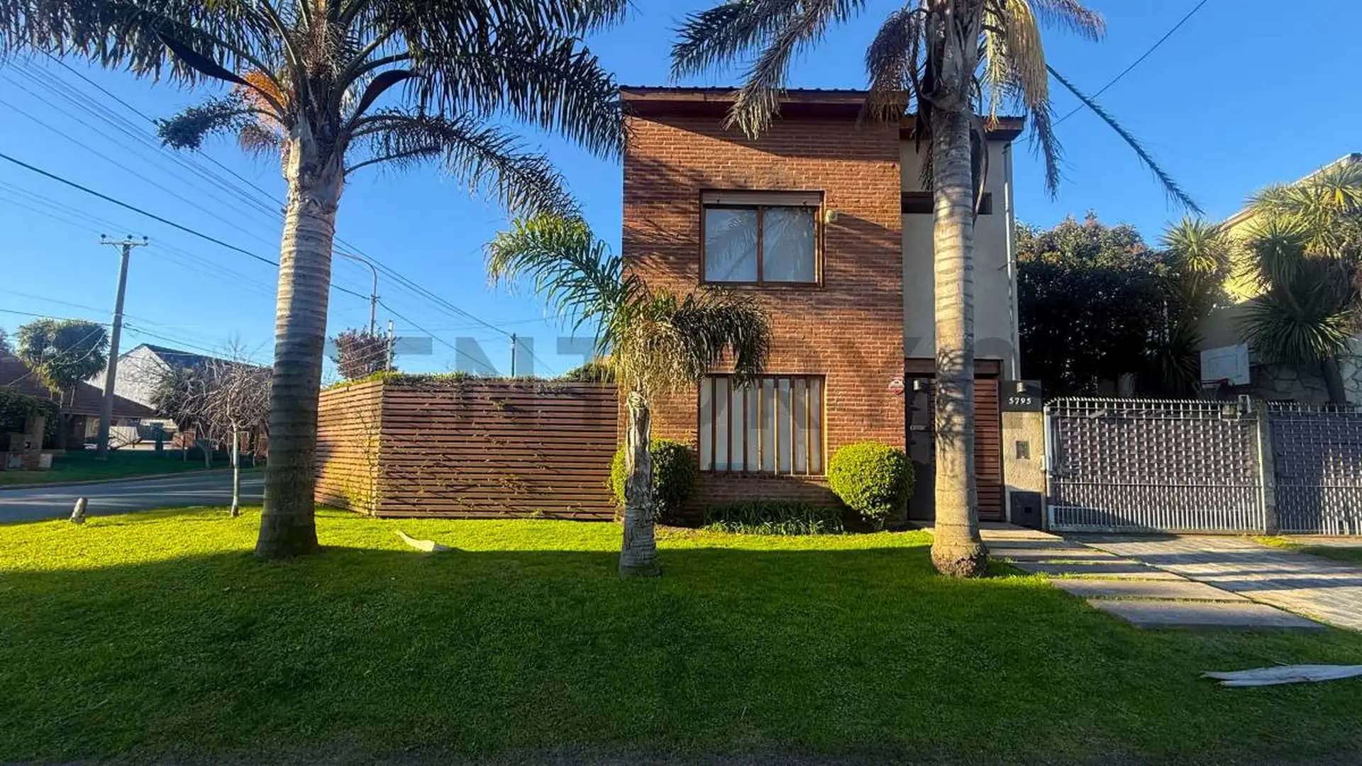Casa 3 ambientes en PH en Caisamar