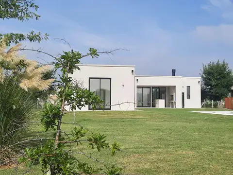 Casa en venta en Medal Country club, Pilar