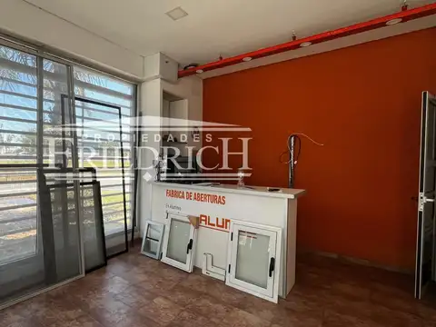 GALPÓN EN VENTA  Con recepción y oficina