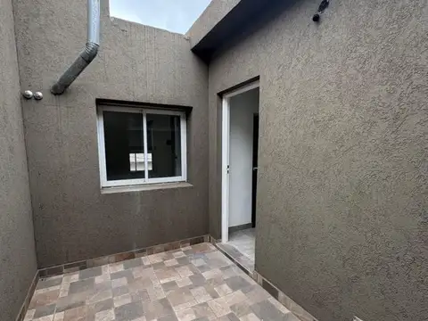 Depto Tipo Casa Monoambiente con 1 baño