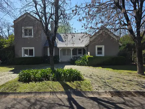 Venta CASA  4 ambientes-pileta-Buen Retiro PILAR