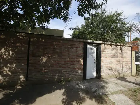 Casa en Venta a reciclar en Ezpeleta