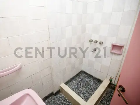 Casa en Venta a reciclar en Ezpeleta