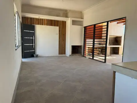 Casa en Venta al Oeste