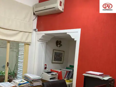 Av. Rivadavia 8600, Piso PB