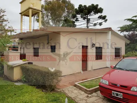 EXCELENTE CASA  QUINTA CON PISCINA Y CASA DE CASERO