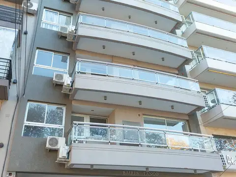 Venta Dpto 3amb Urquiza  2 cocheras-baulera-balcón