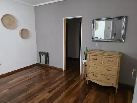 Departamento en Venta con 3 cocheras