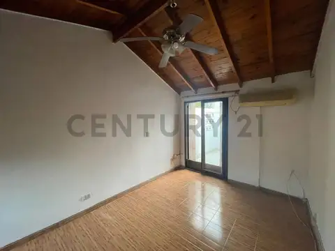 Depto Tipo Casa en Venta 36 años