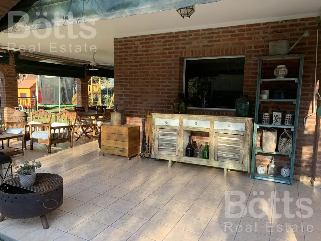 Almafuerte 3900, Country Banco Provincia, F. Alvarez, Moreno