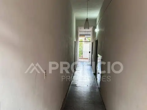Local en Venta en Berazategui, USD 445.000