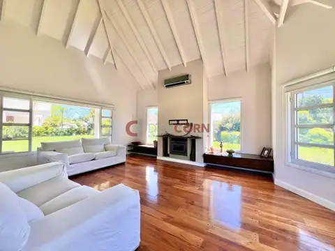 Casa en Venta de 4 dormitorios