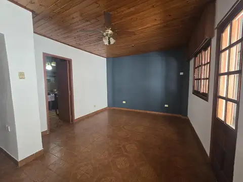 Depto Tipo Casa en Alquiler de 2 dormitorios