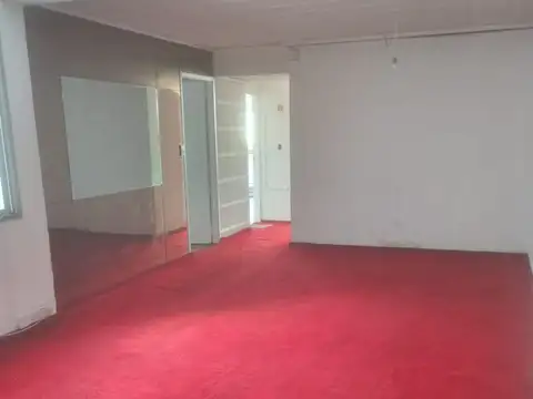 Amplio dpto en gran ubicacion