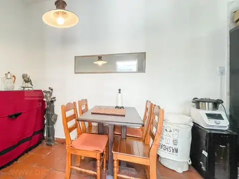 Casa 3 ambientes con 2 baños