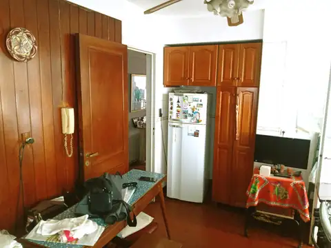 DEPARTAMENTO 4 AMBIENTES (92 M2) CON BALCÓN Y VISTA AL FRENTE. LAVALLE 74 AVELLANEDA.