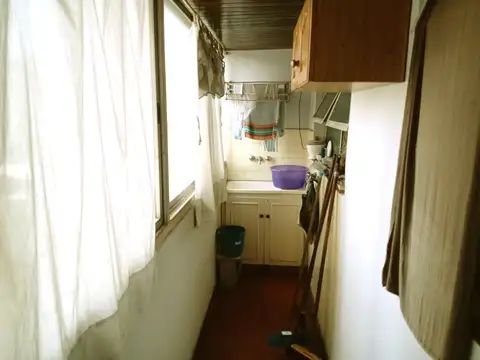 General Lavalle 100, Piso 8